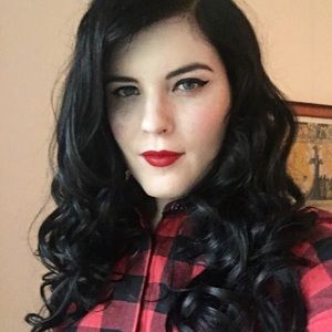 Meet your Posher, Tessa